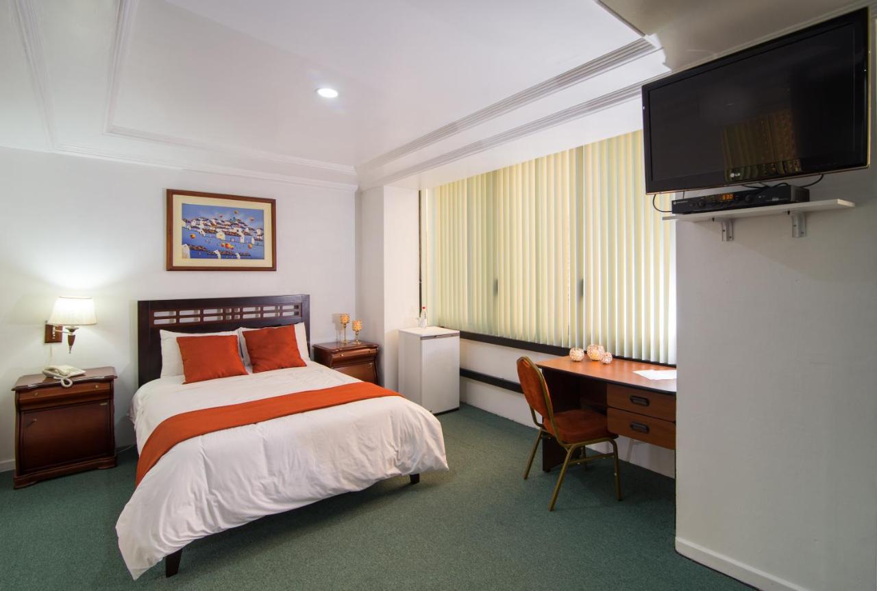 Hotel Cordero クエンカ エクステリア 写真