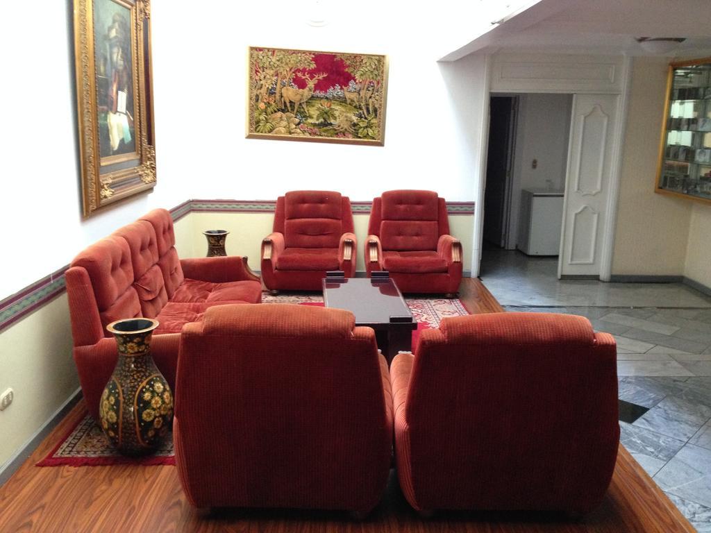 Hotel Cordero クエンカ エクステリア 写真